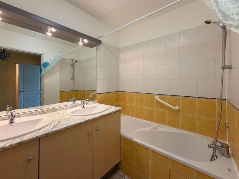 Appartement - 82 m² - 3 pièces