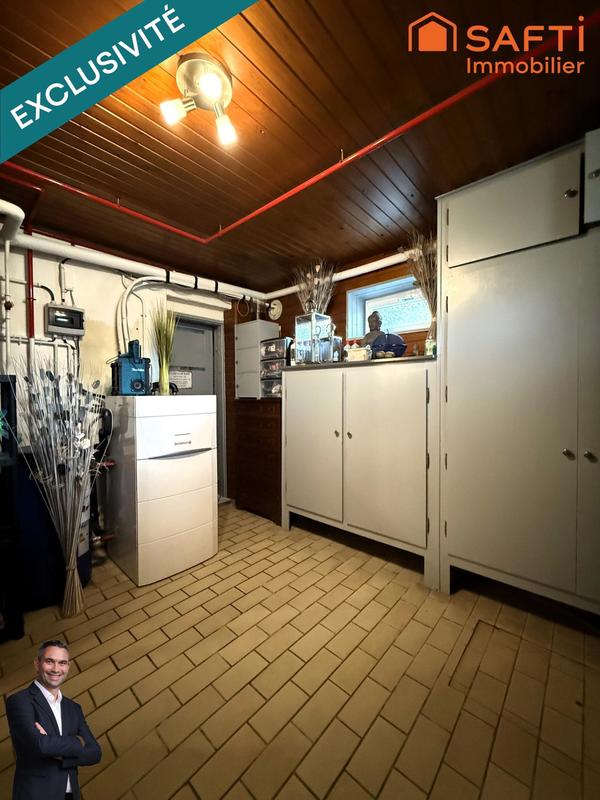Maison - 99 m² - 5 pièces