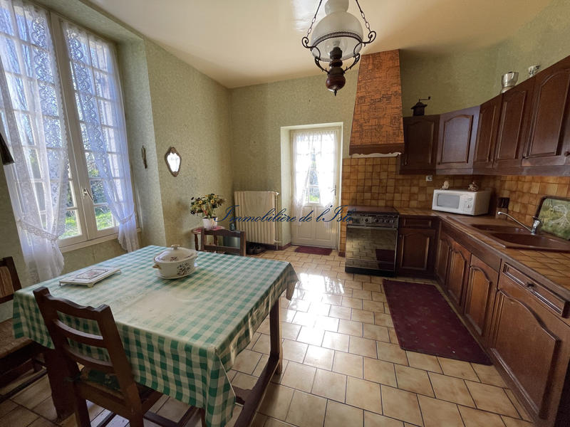 Maison - 170 m² - 7 pièces