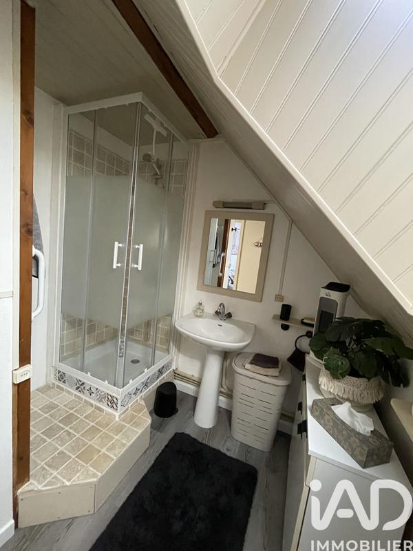 Maison - 151 m² - 8 pièces