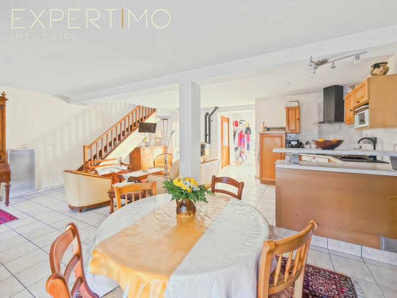 Maison - 108 m² - 6 pièces