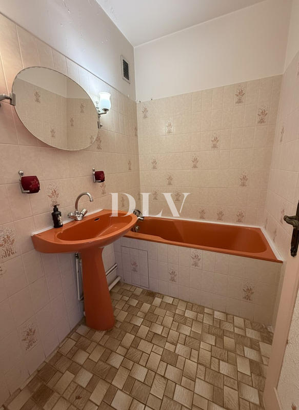 Appartement - 70 m² - 4 pièces