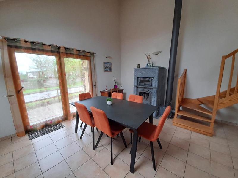 Maison en pierre - 152 m² - 6 pièces