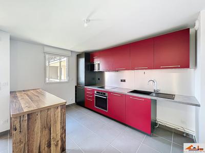 Appartement - 83 m² - 4 pièces