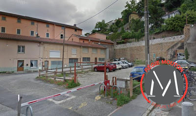 Parking / Garage - 12 m²