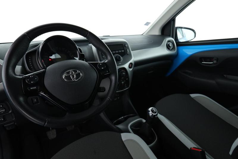 Toyota Aygo 1.0 Vvt-i X-Play 5p 69 ch