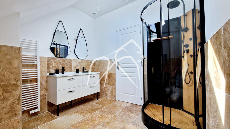 Maison - 91 m² - 5 pièces