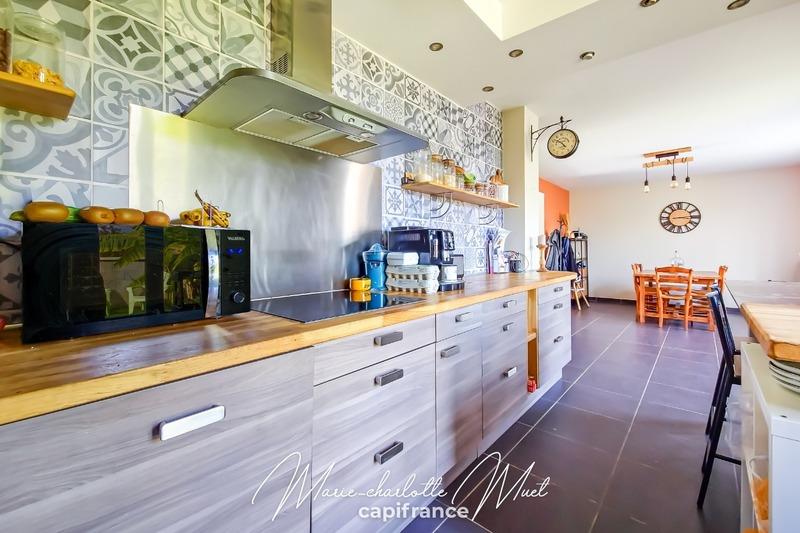 Maison - 122 m² - 5 pièces