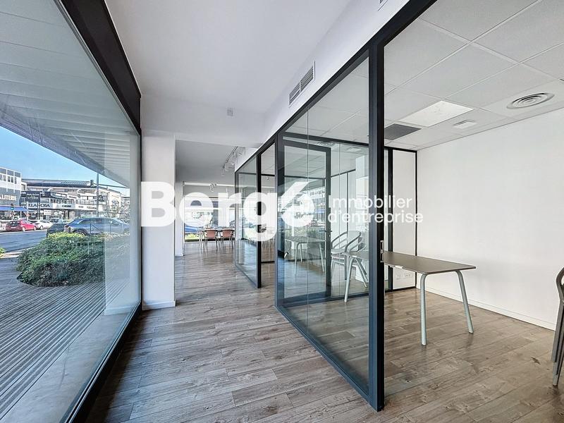 Bureau - 530 m²