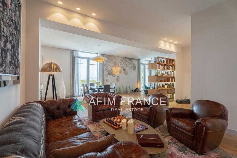 Maison de ville - 227 m² - 4 pièces
