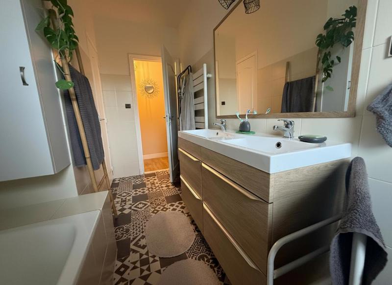 Maison - 159 m² - 7 pièces