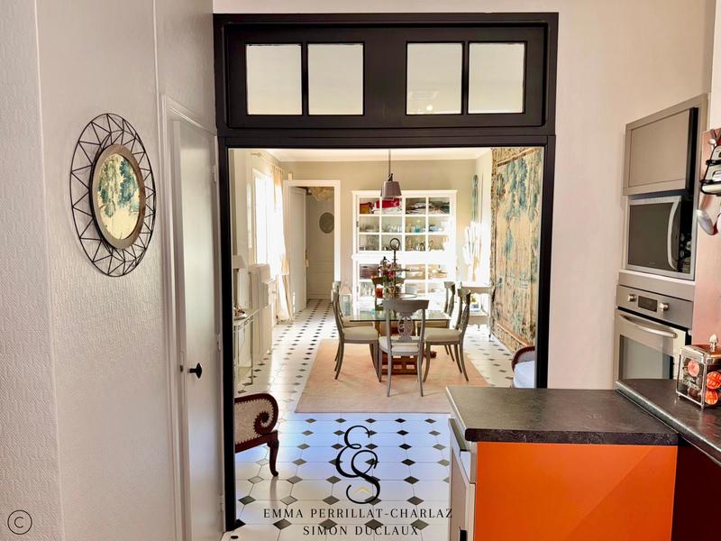 Villa - 230 m² - 11 pièces