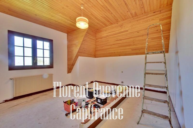 Maison - 228 m² - 8 pièces