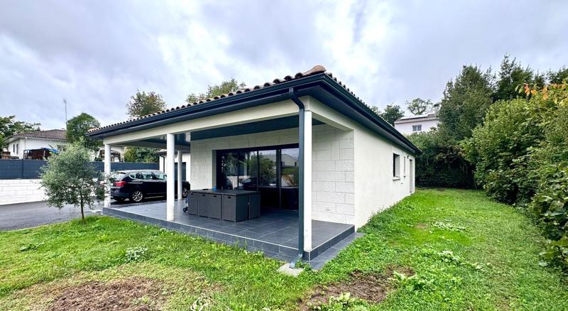 Maison - 140 m² - 6 pièces