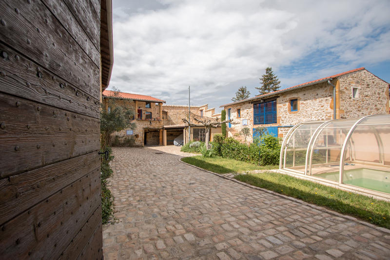 Maison - 208 m² - 8 pièces