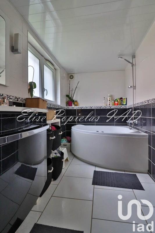 Maison - 87 m² - 4 pièces