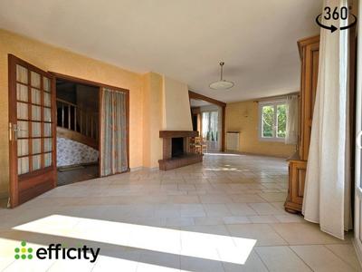 Maison - 137 m² - 7 pièces