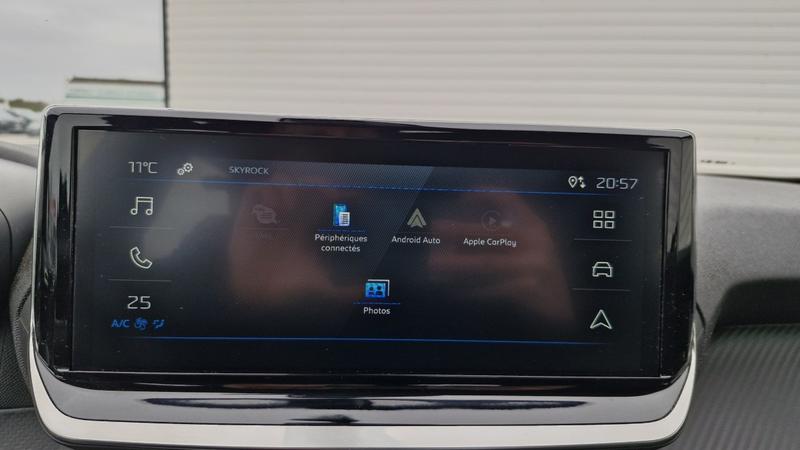 Peugeot 2008 Hybrid 136 E-Dcs6 Style