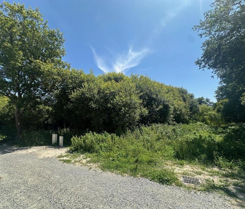 Terrain constructible - 1 151 m²