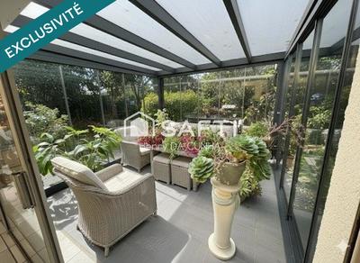 Maison - 122 m² - 4 pièces