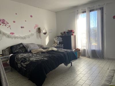 Appartement - 109 m² - 4 pièces