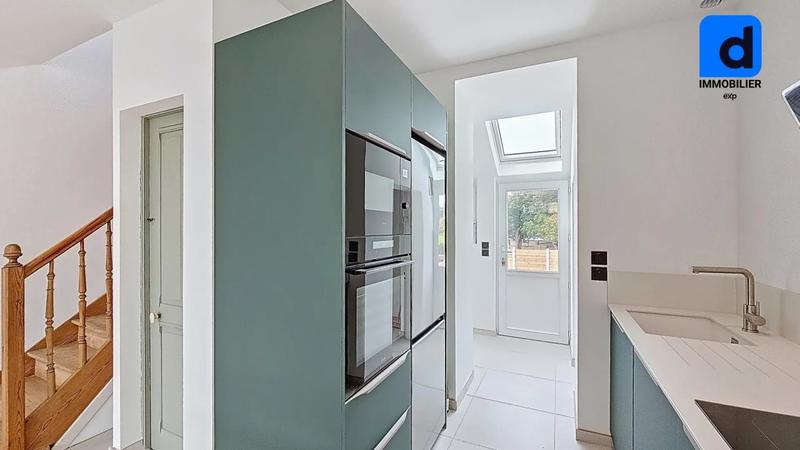 Maison - 90 m² - 5 pièces