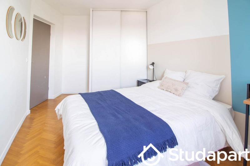 Chambre - 11 m² - 1 pièce