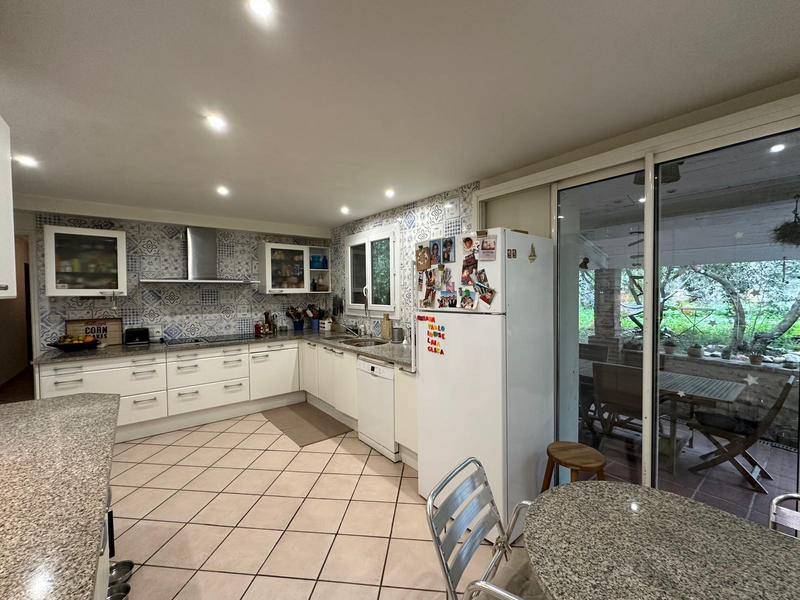Villa - 320 m² - 10 pièces