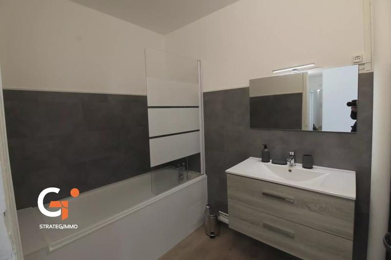 Appartement - 11 m² - 5 pièces