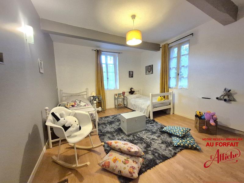 Maison - 138 m² - 5 pièces