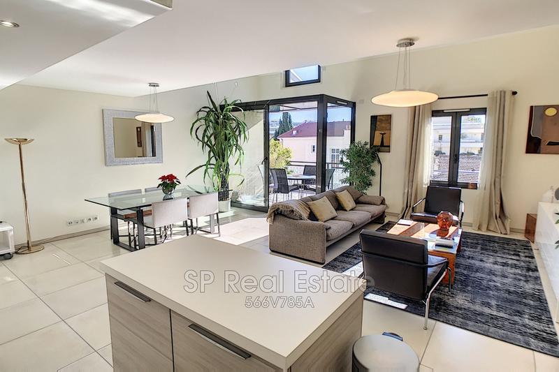 Appartement - 98 m² - 3 pièces