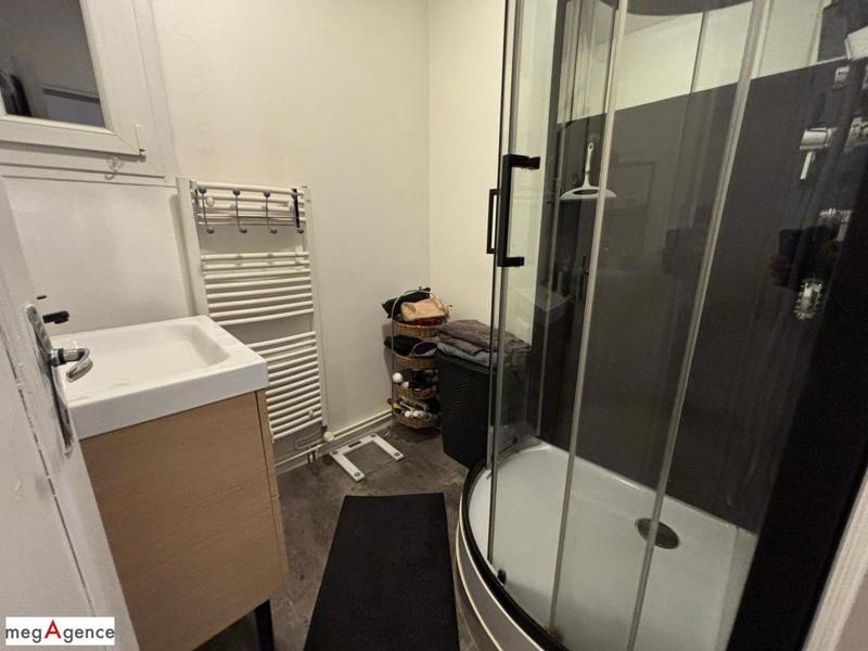 Maison en pierre - 141 m² - 6 pièces