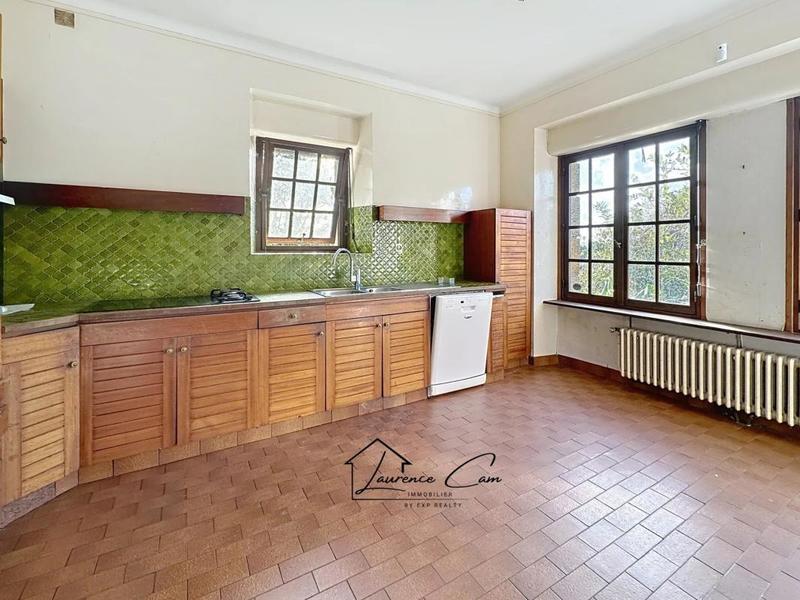 Maison de maîtres - 404 m² - 12 pièces