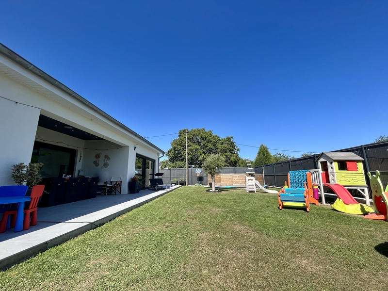 Maison - 144 m² - 5 pièces