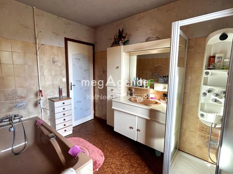 Maison - 200 m² - 7 pièces