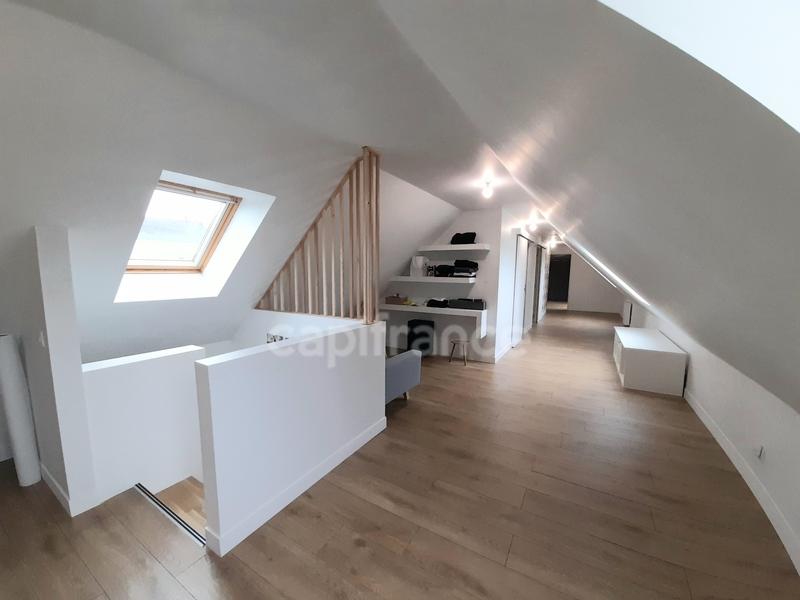 Maison - 163 m² - 5 pièces