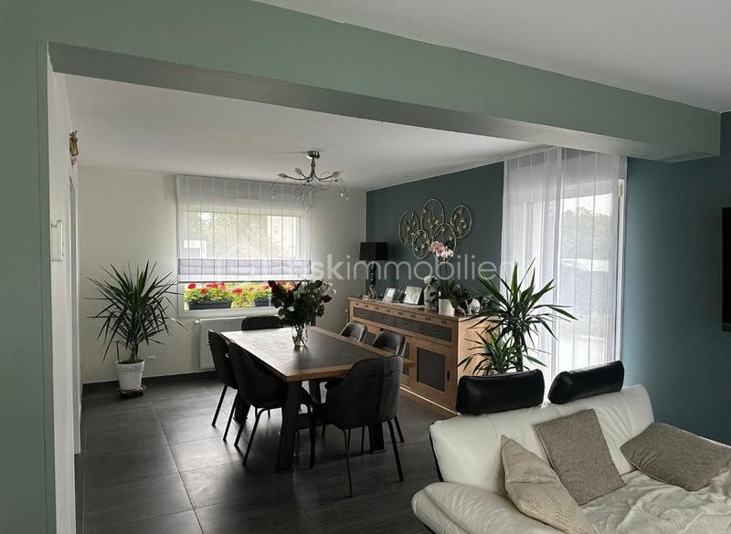 Pavillon - 170 m² - 7 pièces