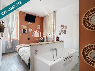 Maison - 270 m² - 7 pièces