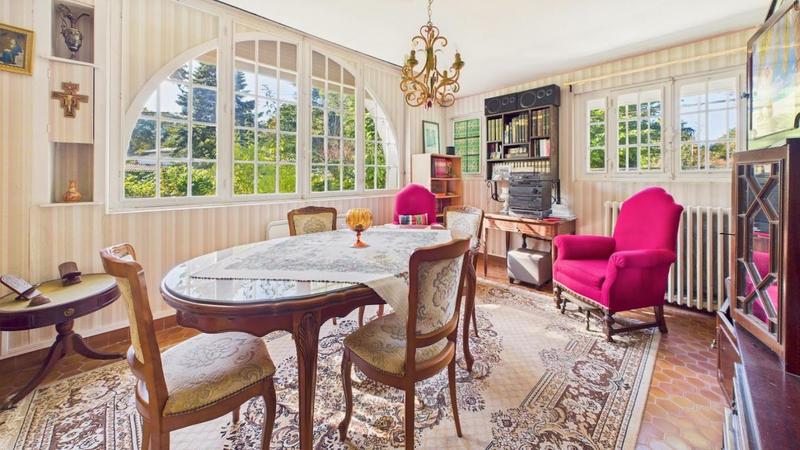 Propriété - 500 m² - 22 pièces