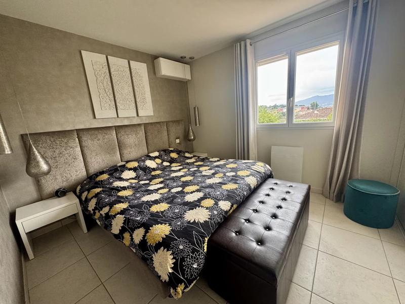 Appartement - 120 m² - 4 pièces