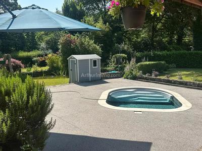 Maison - 121 m² - 5 pièces