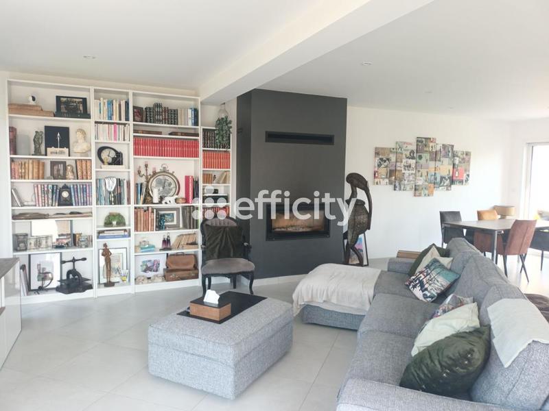 Maison - 150 m² - 7 pièces