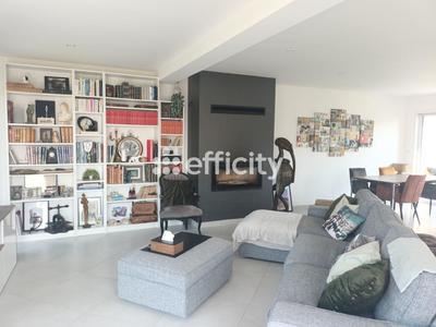 Maison - 150 m² - 7 pièces