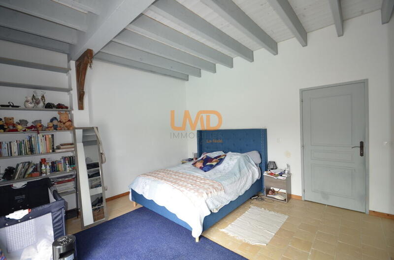 Propriété - 215 m² - 11 pièces