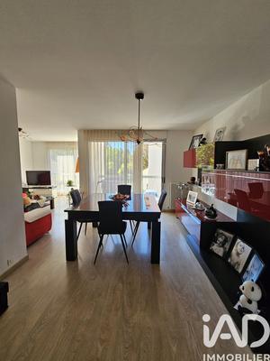 Appartement - 79 m² - 3 pièces