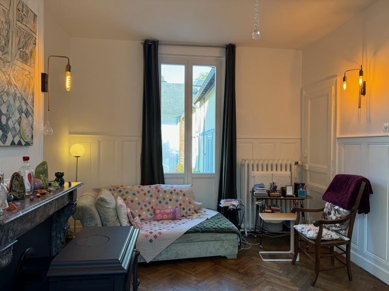 Maison - 195 m² - 9 pièces