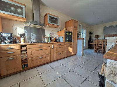 Maison - 140 m² - 4 pièces