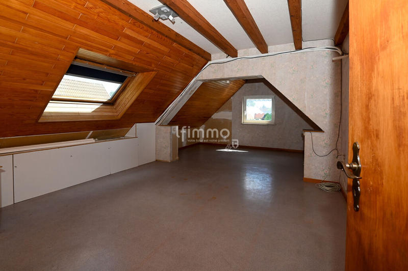 Maison - 194 m² - 8 pièces