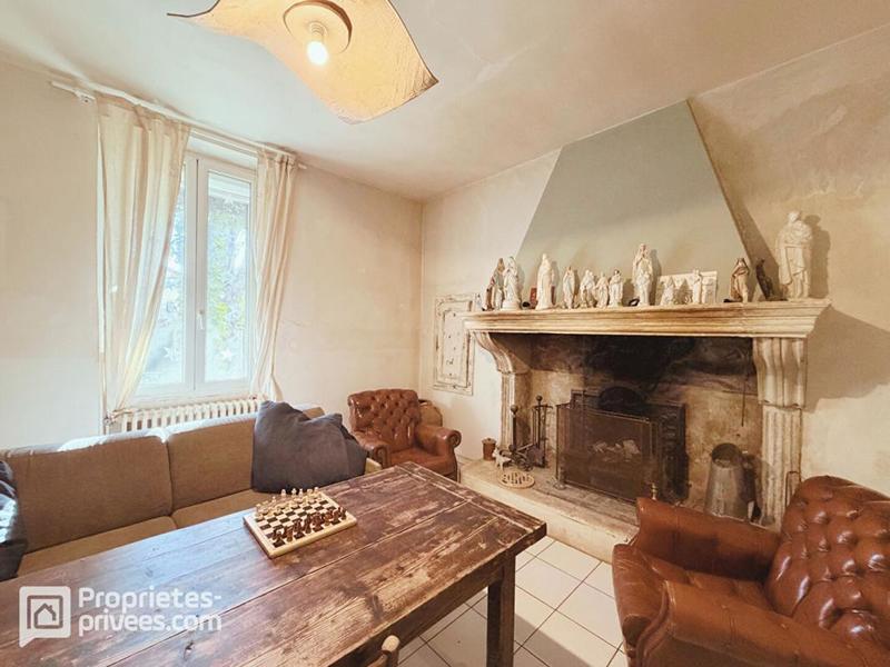 Maison - 479 m² - 9 pièces