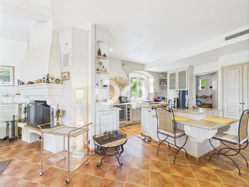 Villa - 170 m² - 6 pièces